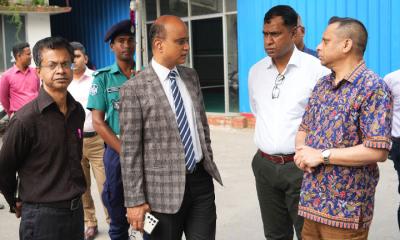 ডিবি কার্যালয় পরিদর্শনে ডিএমপি কমিশনার