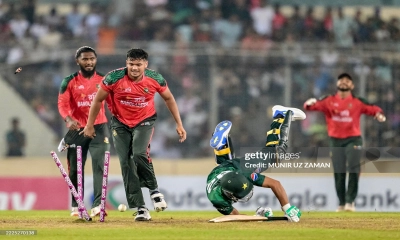 মিরপুরে উজ্জ্বল তাসকিন-মোস্তাফিজ