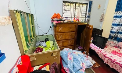 বাসায় ঢুকে মালিকের ‘সেবাযত্ন’ করল ডাকাতরা, তারপর লুট