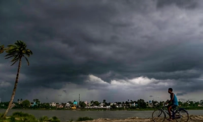 রাতেই তীব্র ঝড়ের শঙ্কা