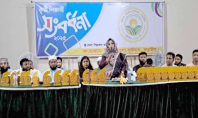 নড়াইলে কৃতী শিক্ষার্থীদের সংবর্ধনা