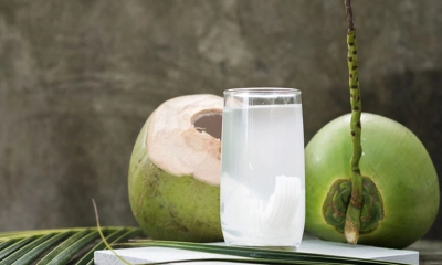 এক গ্লাস ডাবের পানিতে লুকিয়ে ৭টি উপকারিতা