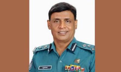 চাঁপাইনবাবগঞ্জে ডিআইজি নুরুলসহ ৩৯ জনের নামে লুটপাটের মামলা