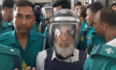 আদালতে হ্যাৎ, হ্যাৎ করে চিৎকার–চেঁচামেচি করেন হাজি সেলিম