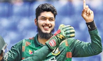 টি-টেন লিগেও দল পেলেন রিশাদ হোসেন