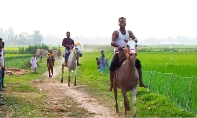 ঘিওরে বৈশাখী মেলায় দেড়শ বছরের ঐতিহ্য ঘৌড়দৌড় অনুষ্ঠিত