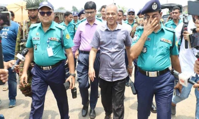 যানজট নিয়ন্ত্রণে সবাইকে নিয়ম মেনে চলার আহ্বান স্বরাষ্ট্র উপদেষ্টার