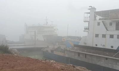 ঘন কুয়াশায় বন্ধ ফেরি চলাচল