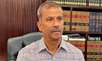 সাবেক ডেপুটি গভর্নরকে নিয়ে যা বললেন আইন উপদেষ্টা
