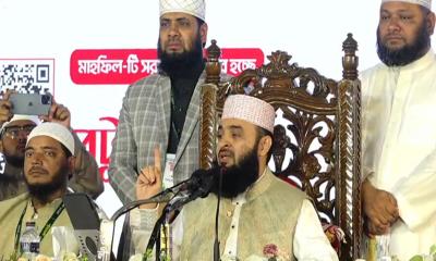 আওয়ামী মতের বিরুদ্ধে গেলে রাজাকার উপাধি দেওয়া হতো: আজহারী