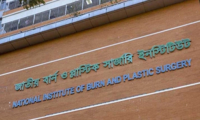 আফতাবনগরে বিস্ফোরণ: মা মেয়ের পর মারা গেলেন বাবা 