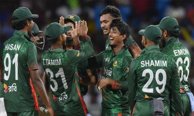 বিজয়ের দিনটা শ্বাসরুদ্ধকর জয় দিয়ে রাঙাল টাইগাররা