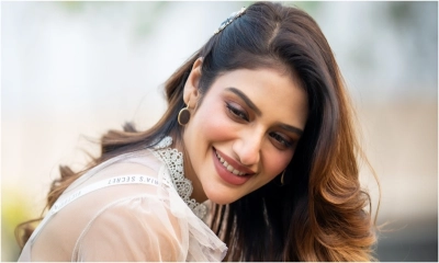 বলিউডে নুসরাত