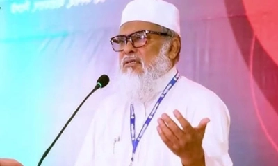 হজের জন্য নির্ধারিত বিমান ভাড়ার বেশি টাকা নেওয়ার সুযোগ নেই