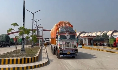 অনলাইন সিস্টেমে ত্রুটি, বেনাপোল বন্দরে আমদানি-রপ্তানি বিঘ্নিত