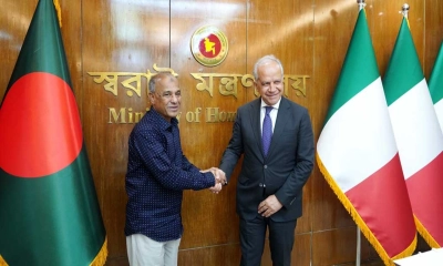বাংলাদেশিদের বড় সুখবর দিল ইতালি