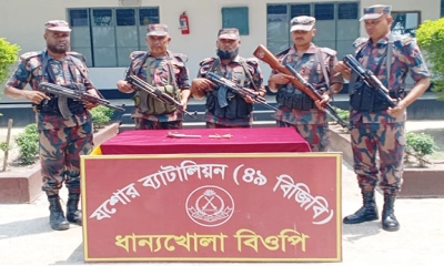 বেনাপোলে পিস্তলসহ ৭ রাউন্ড ভারতীয় গুলি উদ্ধার 