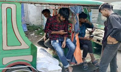 পাওনা টাকার জন্য অটোরিকশা চালককে হত্যা