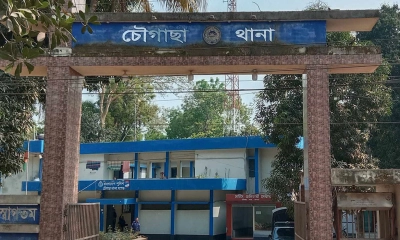 যশোরে আসামি ধরতে গিয়ে হামলার শিকার ওসিসহ ৭