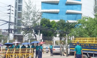 এনসিপির বিক্ষোভ ঘিরে নির্বাচন ভবনে কড়া নিরাপত্তা
