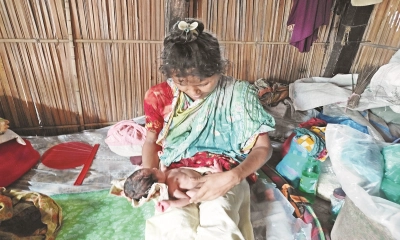পাগলী হলেন মা, বাবা হয়নি কেউ