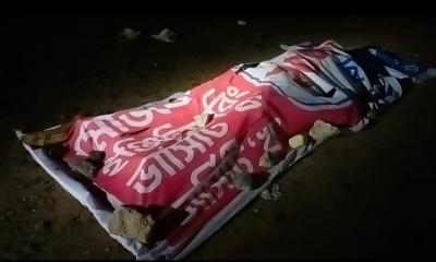 পাঁচবিবিতে ট্রেনে কাটা পড়ে ভ্যানচালকের মৃত্যু