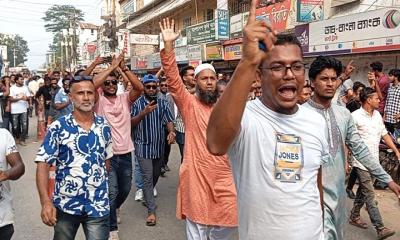 সাবেক কৃষিমন্ত্রী শহীদের গ্রেপ্তারে শ্রীমঙ্গলে আনন্দ মিছিল