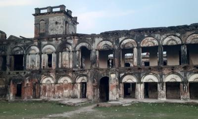 কবি নজরুলের স্মৃতি মাখা তেওতা জমিদার বাড়ি