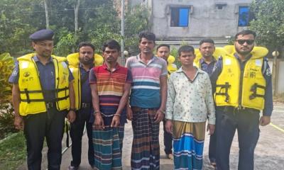 মেঘনায় চাঁদাবাজির সময় গ্রেপ্তার ৩