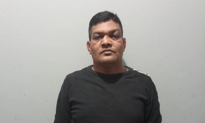 ভুয়া ডিবি পুলিশ পরিচয়ে ছিনতাই, গণধোলাইয়ের ভিডিও ভাইরাল