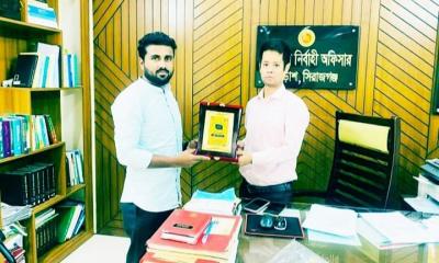 তাড়াশে জন্ম ও মৃত্যু নিবন্ধন শ্রেষ্ঠ উদ্যোক্তা মামুন