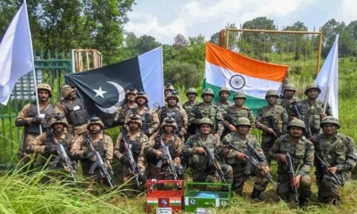 ভারত-পাকিস্তান সীমান্তে অতিরিক্ত সেনা প্রত্যাহার