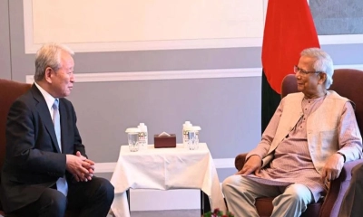 প্রধান উপদেষ্টা অধ্যাপক মুহাম্মদ ইউনূসের সঙ্গে টোকিও’র ইম্পেরিয়াল হোটেলে বৈঠক করেন জাইকা প্রেসিডেন্ট ড. তানাকা আকিহিকোর। ছবি- পিআইডি