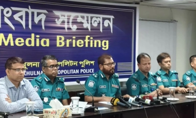 পুলিশকে দূরে ঠেলে দিবেন না, পদত্যাগ প্রসঙ্গে কেএমপি কমিশনার