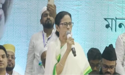 মুর্শিদাবাদের সহিংসতায় ‘বাংলাদেশ জড়িত’ নিয়ে কী বললেন মমতা