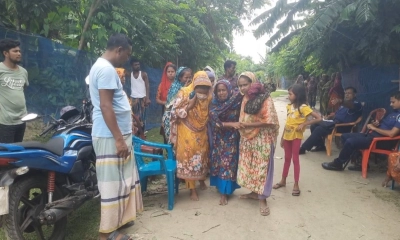 মোংলায় সরকারী পুকুর নিয়ে সংঘর্ষে নারী-শিশুসহ আহত ৬