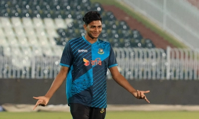 পাকিস্তান সফর থেকে নাম প্রত্যাহার নাহিদ রানার