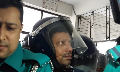 ‘আপনি আজ কাঁদলেন কেন’ প্রশ্নে নীরব পলক
