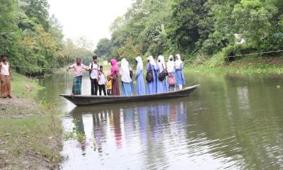 উল্লাপাড়ার অবহেলিত গ্রাম রশিদপুর নয়াপাড়া