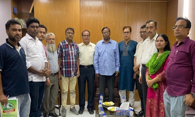 সাবেক মন্ত্রিপরিষদ সচিবের সঙ্গে গণমাধ্যমকর্মীদের সৌজন্য সাক্ষাৎ