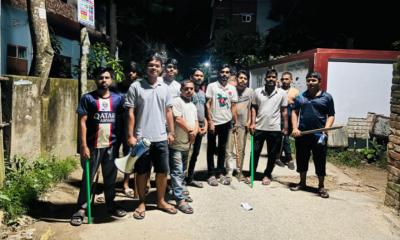 ডাকাত আতঙ্কে হরিরামপুরে রাত জেগে পাহারা