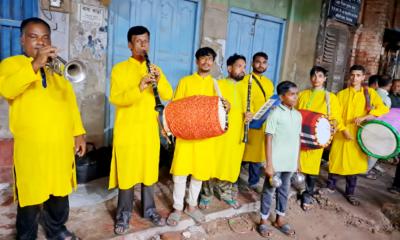 দূর্গাপূজায় কটিয়াদীতে ঢাক-ঢোলের হাট