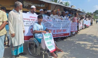 রশিদাবাদ মোহাম্মদীয়া সুন্নীয়া মাদ্রাসার পরিচালনা কমিটিতে প্রশাসনের নাম ব্যবহার করে দখলের চেষ্টা