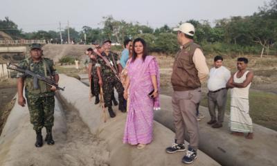 কক্সবাজারের পর্যটন স্পট দরিয়া নগরে খাল দখলের বিরুদ্ধে অভিযান