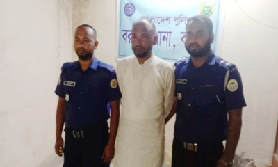 বরগুনা সদর উপজেলার সাবেক চেয়ারম্যান মনির গ্রেপ্তার
