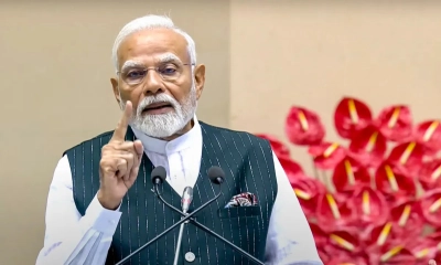 রুটি খাও, নইলে আমার বুলেট তো আছেই : পাকিস্তানকে হুংকার মোদির