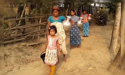 এক কলসি পানির জন্য হাঁটতে হয় দেড় কিলোমিটার