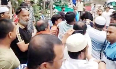 নারায়ণগঞ্জে শিবিরের সাবেক সভাপতিকে মারধর। ছবি- সংগৃহীত
