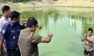 পুকুরে ঝাঁপ দিয়েও রক্ষা পেলেন না ইউপি সদস্য , পরে গ্রেপ্তার