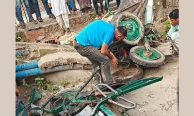 খুলনায় ট্রাক-ইজিবাইক সংঘর্ষে ২ জন নিহত